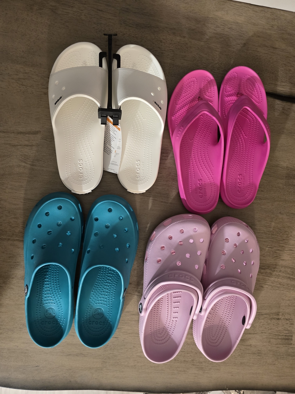 Lot Of Crocs Slides 4 Pairs Sandals/Shoes New / White Pink Turquoise Light Pink